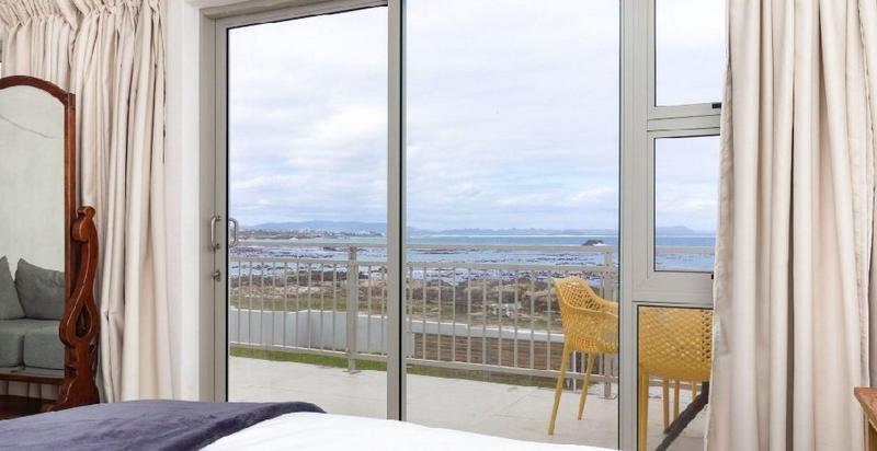 6 Bedroom Property for Sale in Kleinbaai Western Cape